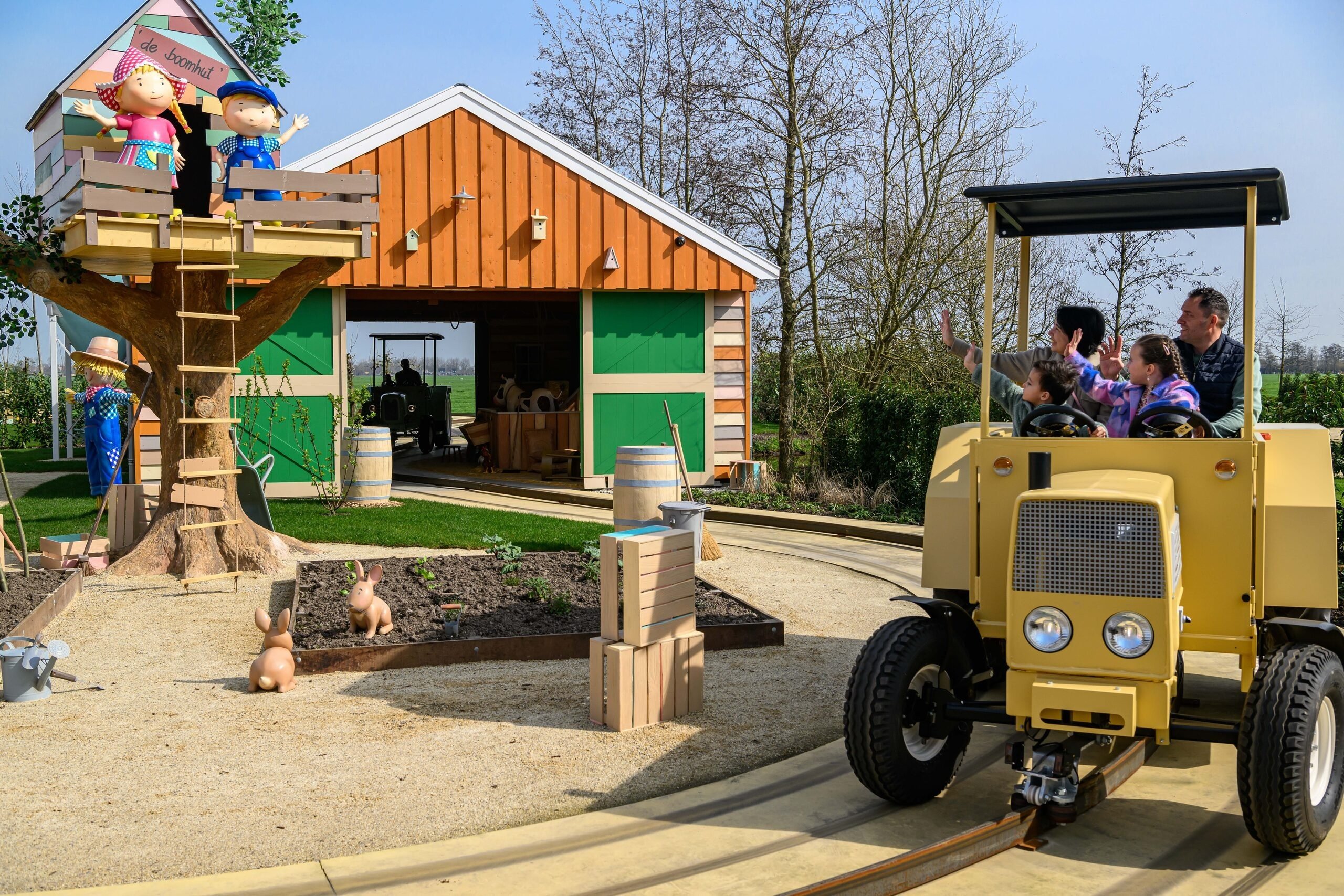 Fien & Teun Traktorbahn